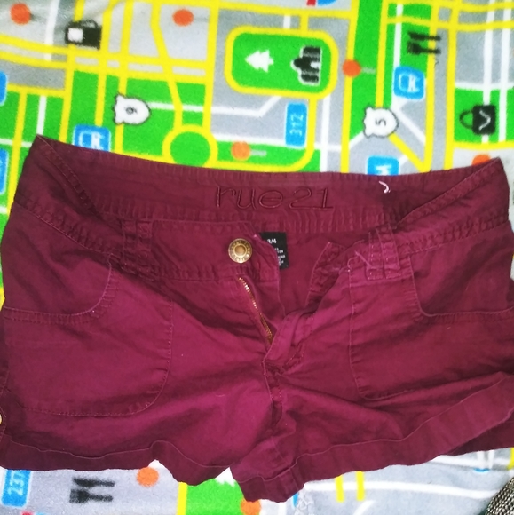 Womens shorts and bathing suites - Picture 1 of 4